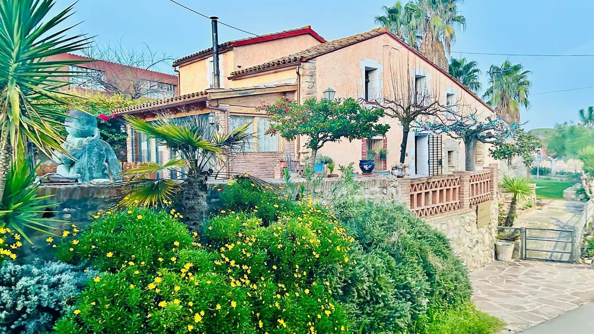 Masia Pau Prat Llica d'Amunt